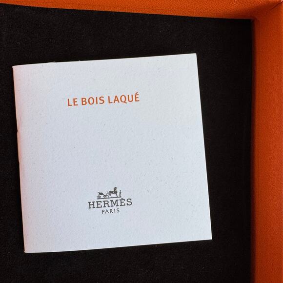 HERMÈS Kara Precieux Large Wood Pendant Necklace - Picture 12 of 12